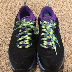Nike Woman’s 8.5 Shoe